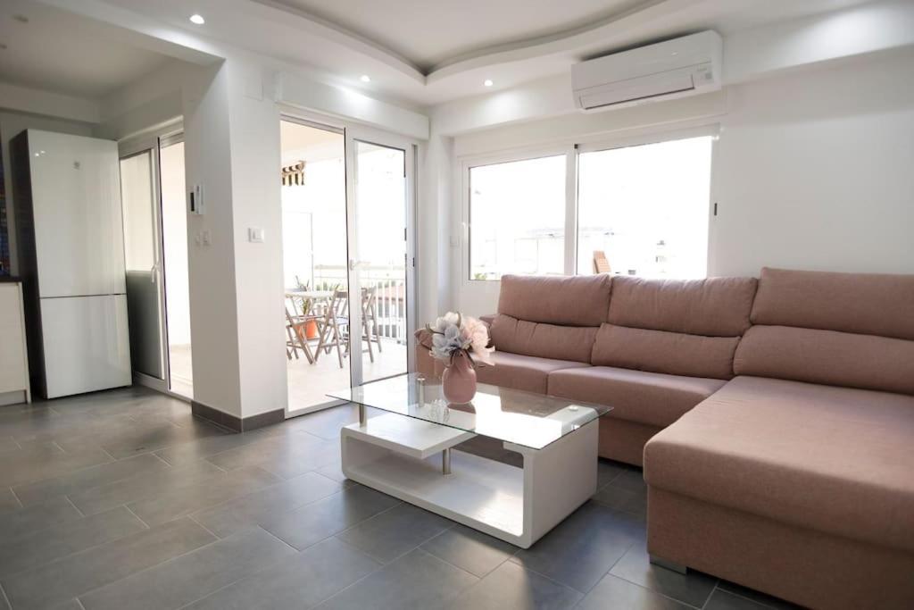 Cozy Apartment, Very Fresh At Playa De Gandia Ngoại thất bức ảnh