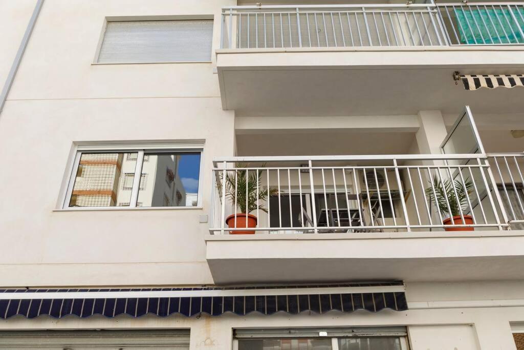 Cozy Apartment, Very Fresh At Playa De Gandia Ngoại thất bức ảnh